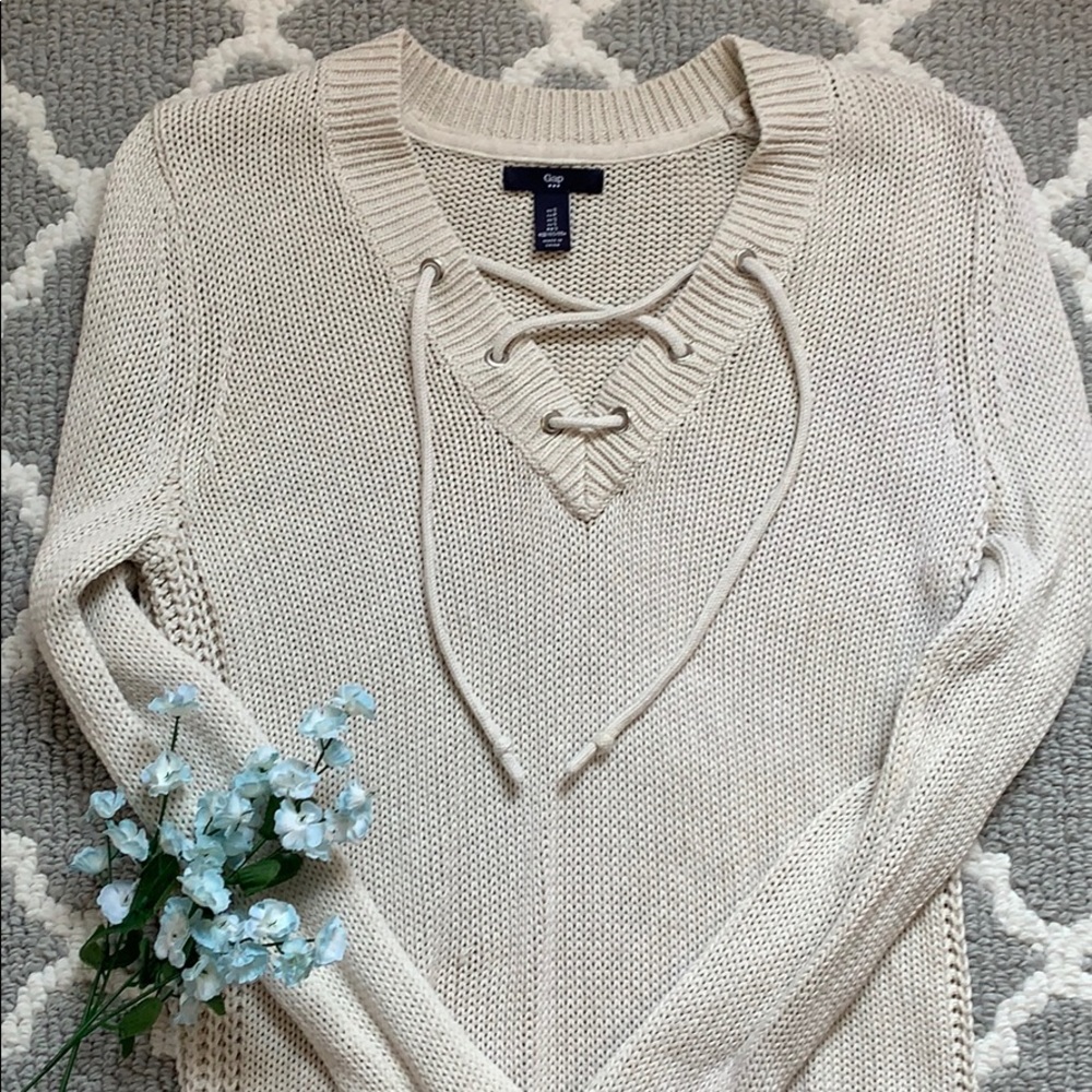 ❗️SOLD❗️ IN STYLE cross tie sweater ✨